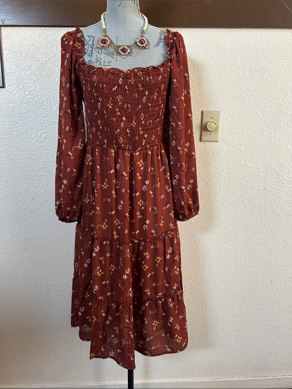 AUW Rust Floral Smocked Midi Dress